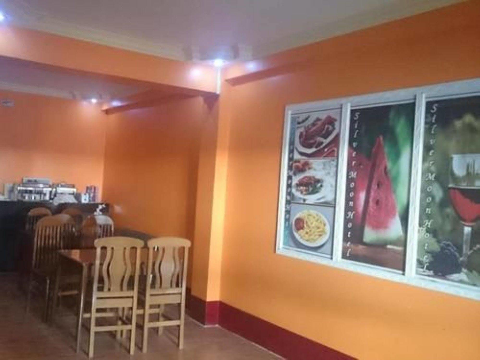 Silver Moon Hotel 양곤 외부 사진